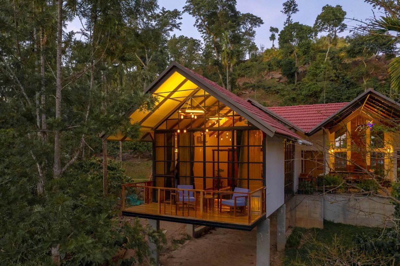 Stayvista At Cicada Chikmagalur 2Bhk Breakfast Included With Amazing View Exterior photo