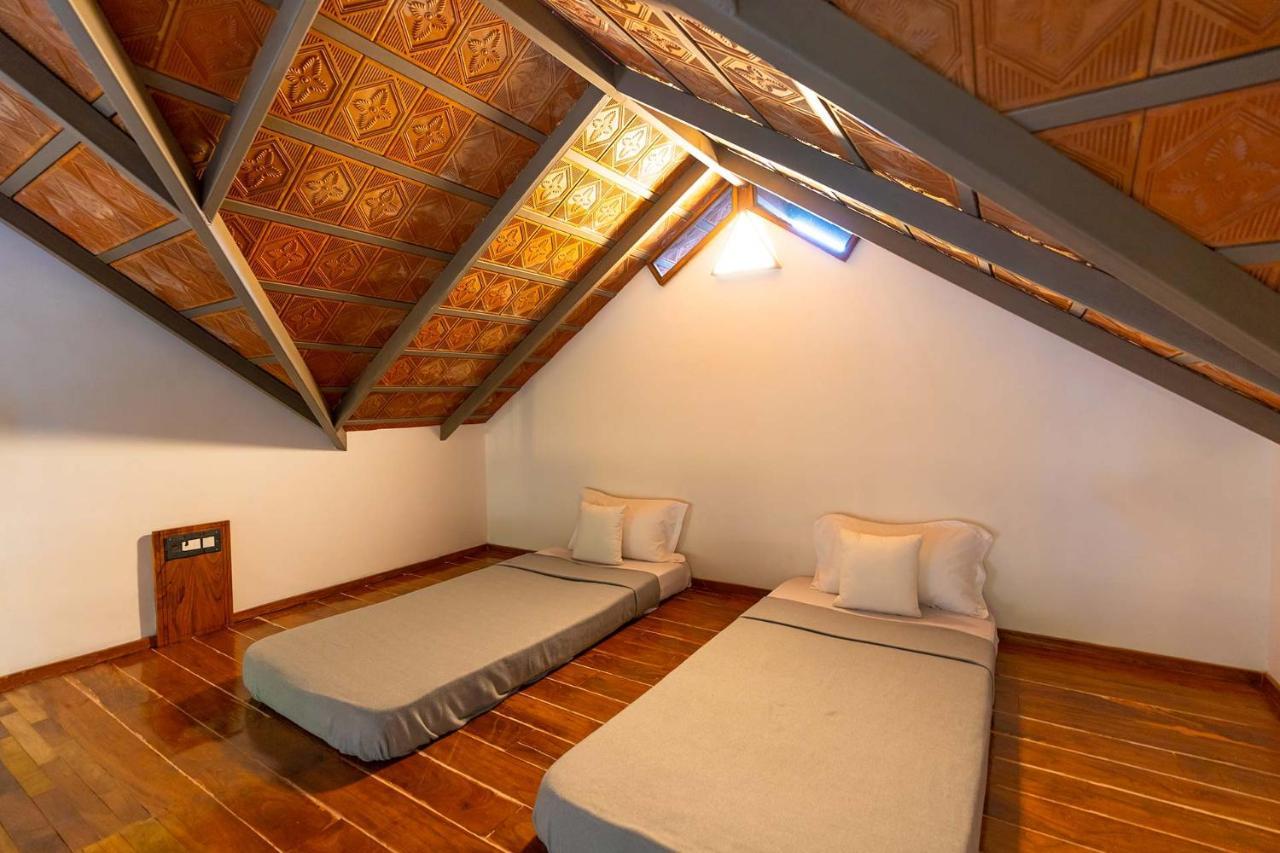 Stayvista At Cicada Chikmagalur 2Bhk Breakfast Included With Amazing View Exterior photo
