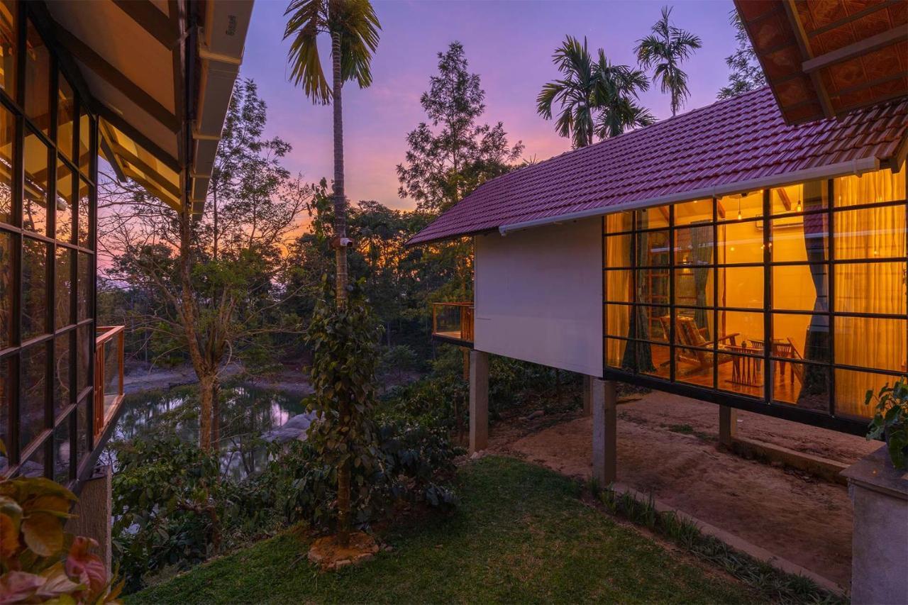 Stayvista At Cicada Chikmagalur 2Bhk Breakfast Included With Amazing View Exterior photo